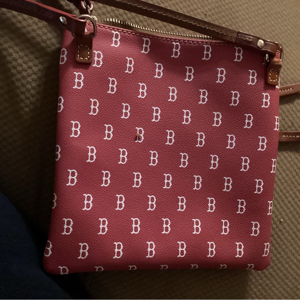 Dooney & Bourke Red Crossbody Bag with Geometric Pattern - Picture 11 of 12
